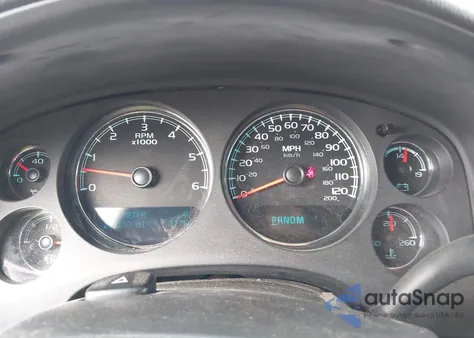 2013 Chevrolet Suburban 1500 Ltz z USA, uszkodzony, nr VIN 1GNSKKE78DR162861